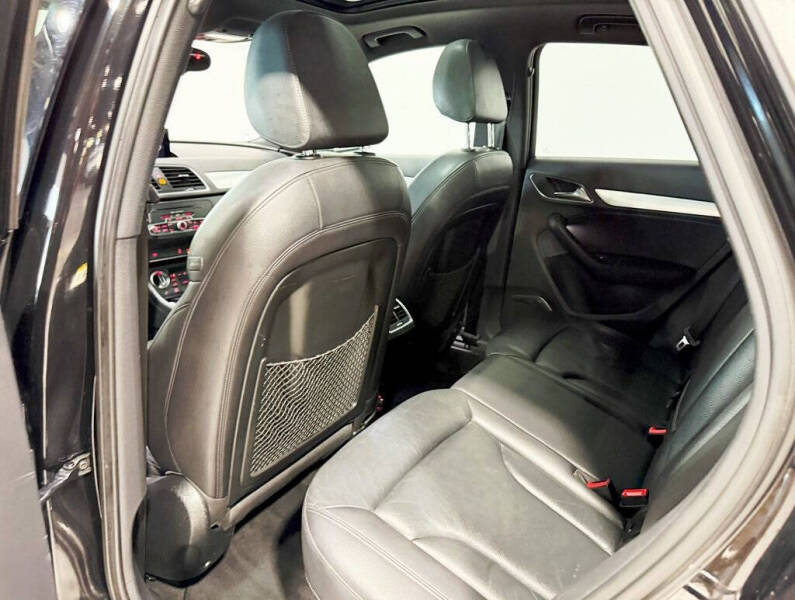 2015 Audi Q3 2.0T quattro Prestige