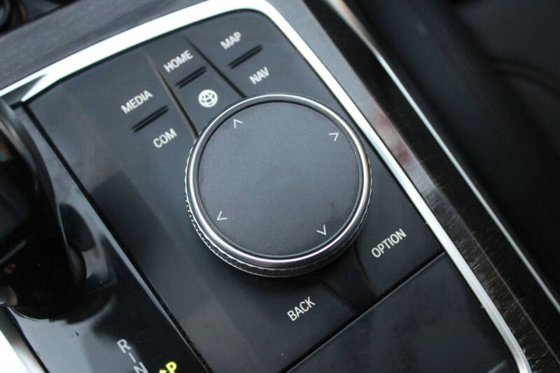 2021 BMW 3 Series 330i