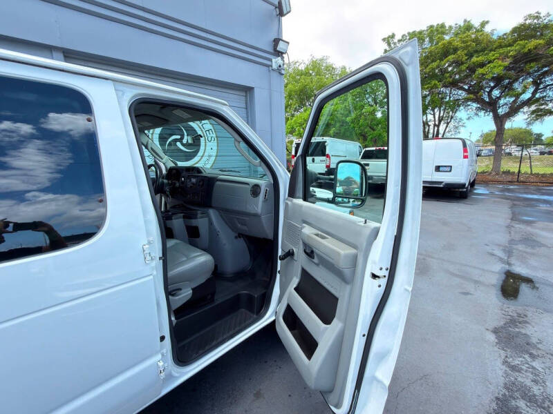 2014 Ford E-Series