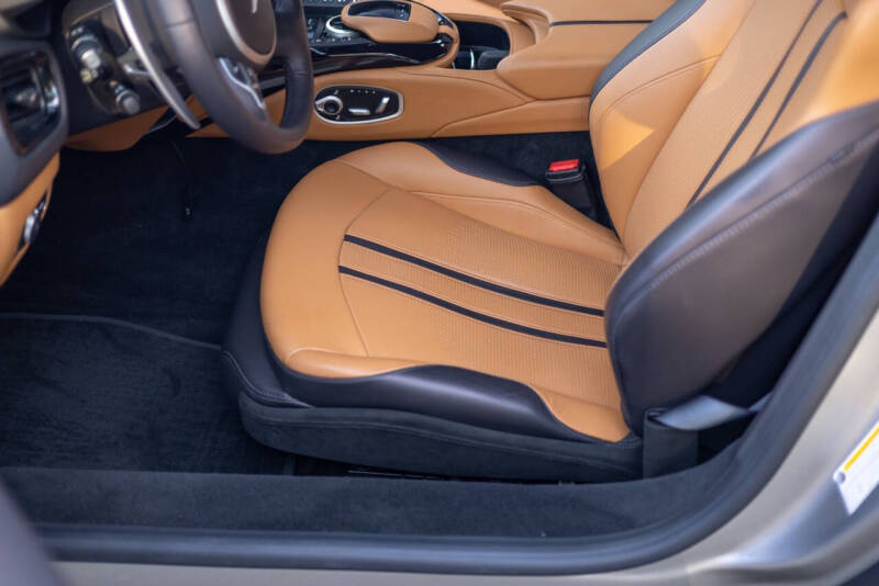 2023 Aston Martin Vantage