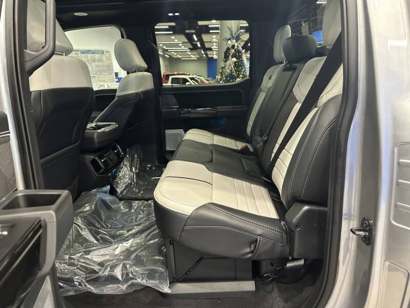 2023 Ford F-150 Lightning XLT