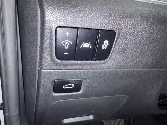 2022 Kia K5