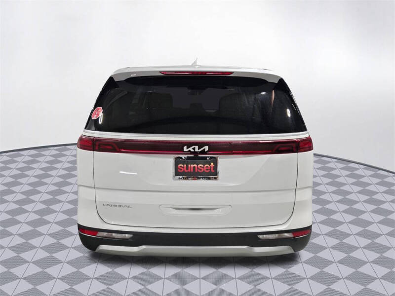 2024 Kia Carnival