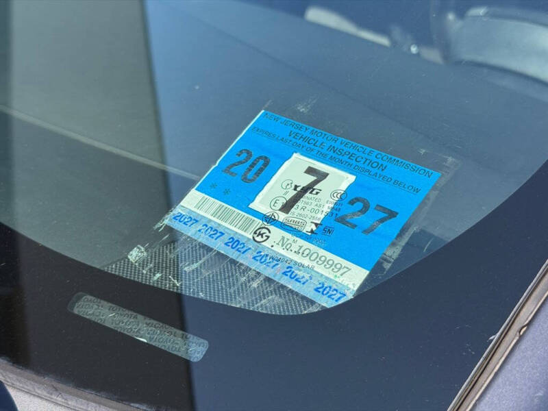 2014 Toyota Prius Two