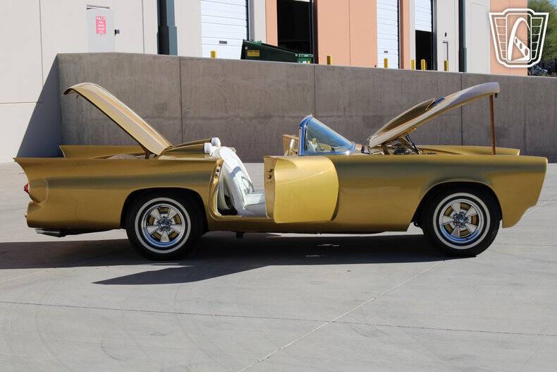 1957 Ford Thunderbird