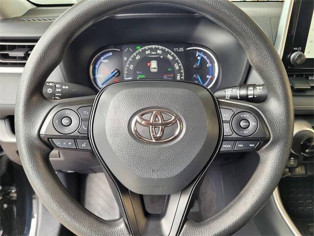 2025 Toyota RAV4 Hybrid XLE
