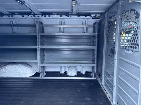 2016 GMC Savana 2500