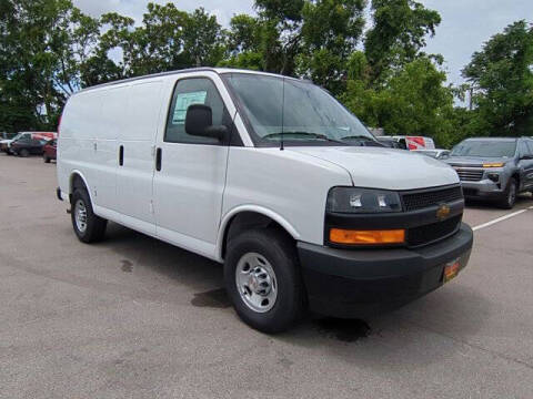 2025 Chevrolet Express 2500