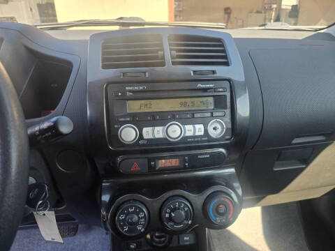 2008 Scion xD