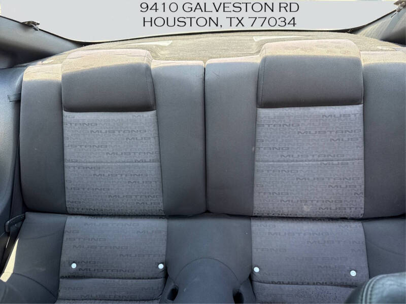 2005 Ford Mustang