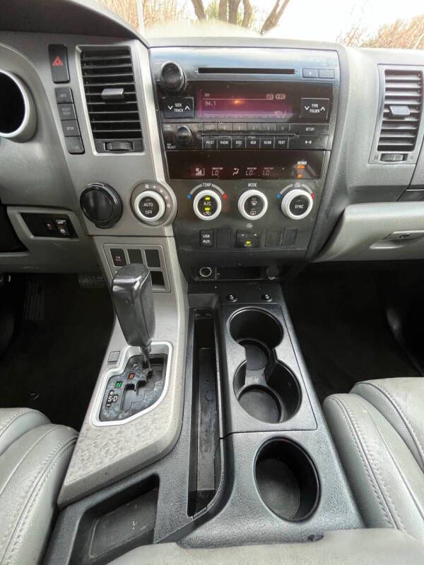 2012 Toyota Sequoia SR5