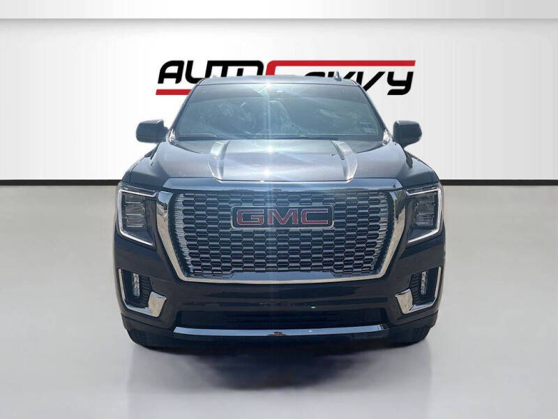 2024 GMC Yukon SLT