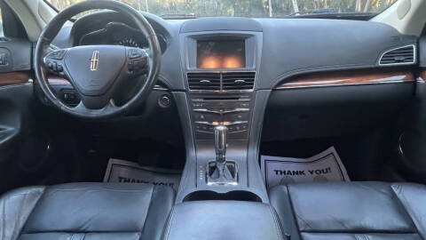 2015 Lincoln MKT
