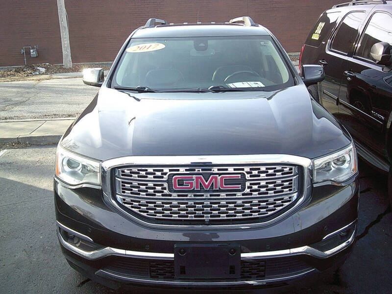 2017 GMC Acadia Denali
