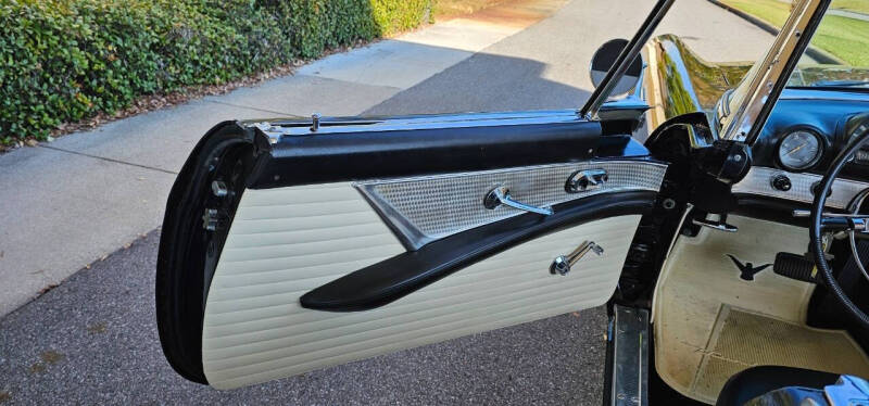 1955 Ford Thunderbird