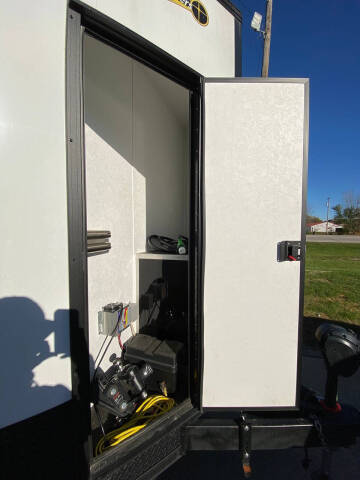 2023 Vintage Trailer  OL826-PS BATH