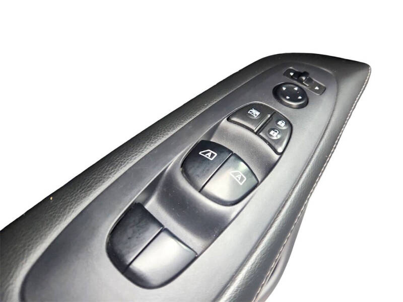 2017 Nissan Pathfinder Platinum