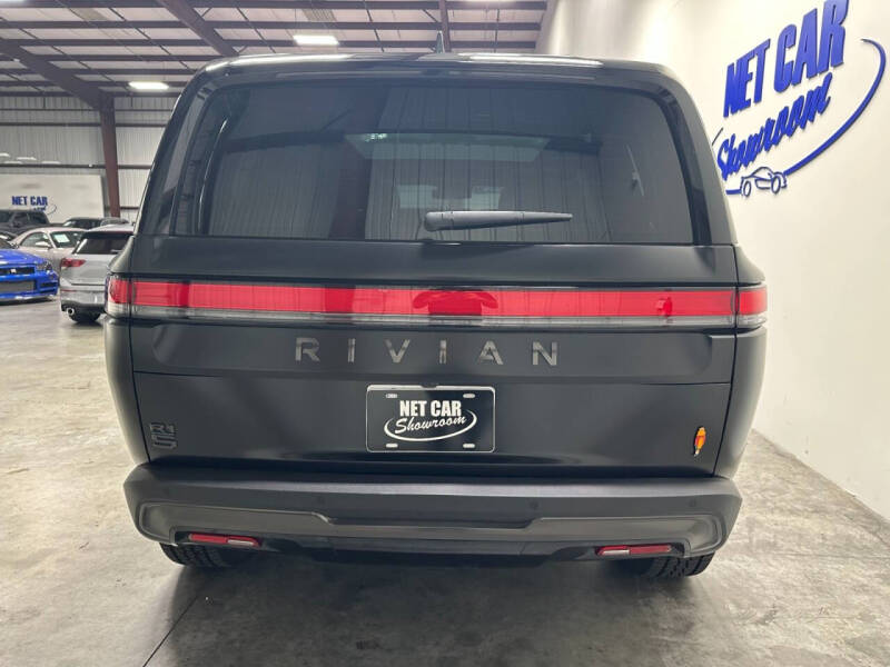 2026 Rivian R1S Ascend