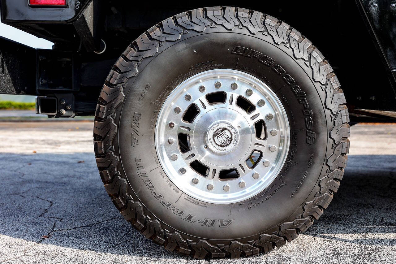 2004 HUMMER H1 17