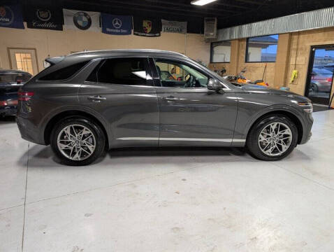 2025 Genesis GV70 2.5T Standard