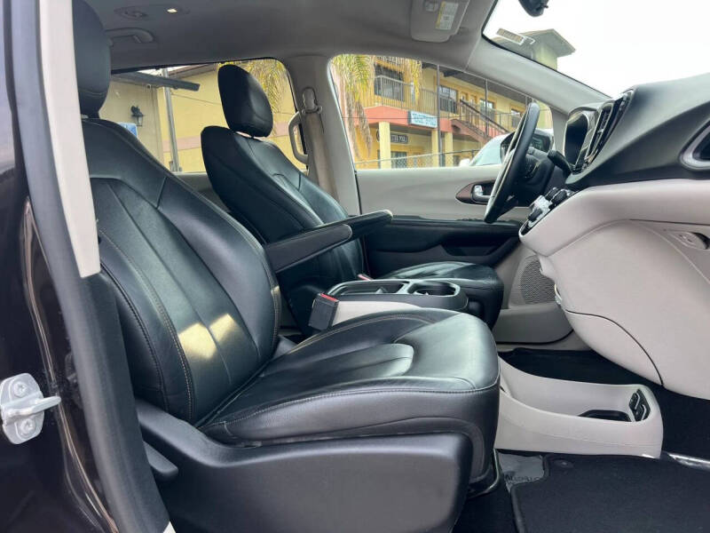 2017 Chrysler Pacifica