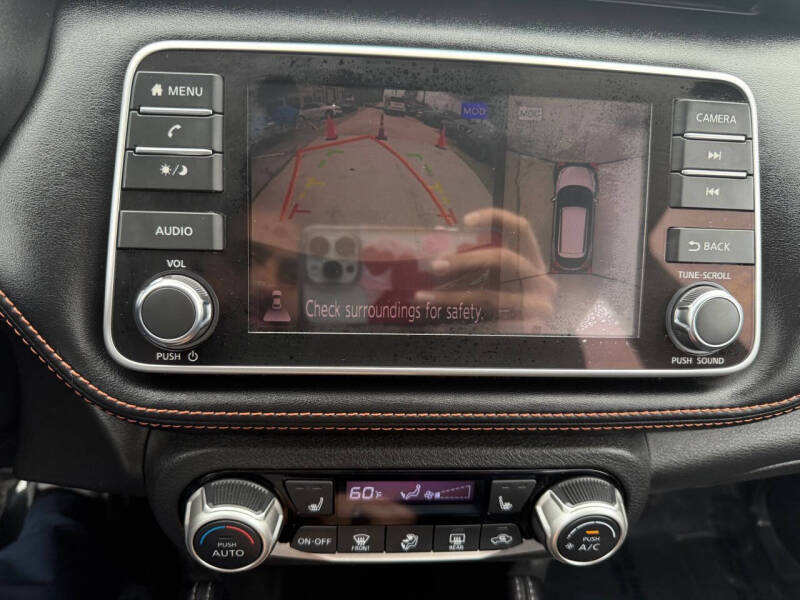 2019 Nissan Kicks SR