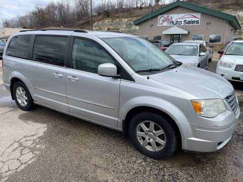 2009 Chrysler Town and Country for sale at Gilly's Auto Sales in Rochester MN