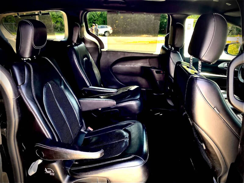 2018 Chrysler Pacifica Touring L