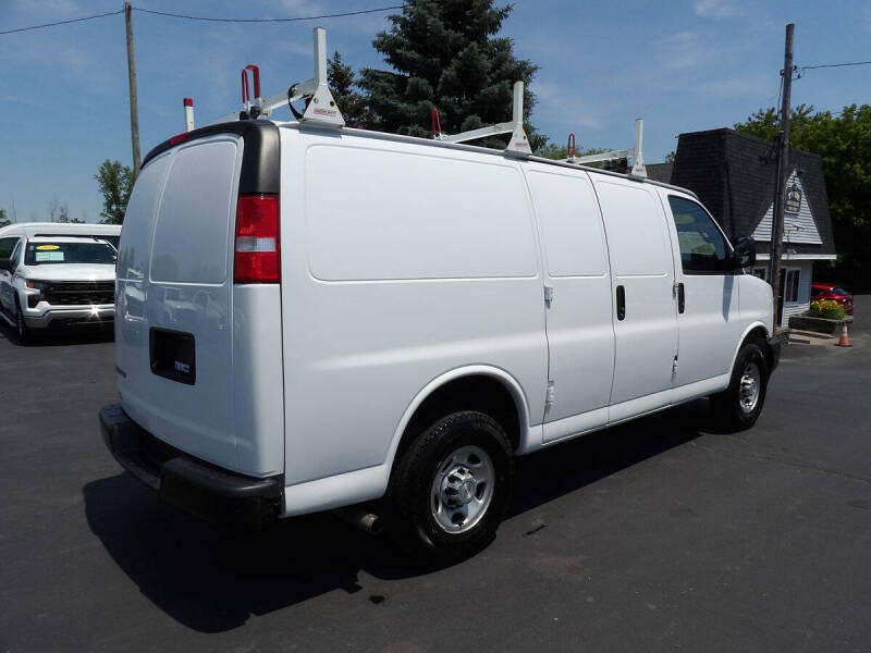 2023 Chevrolet Express 3500