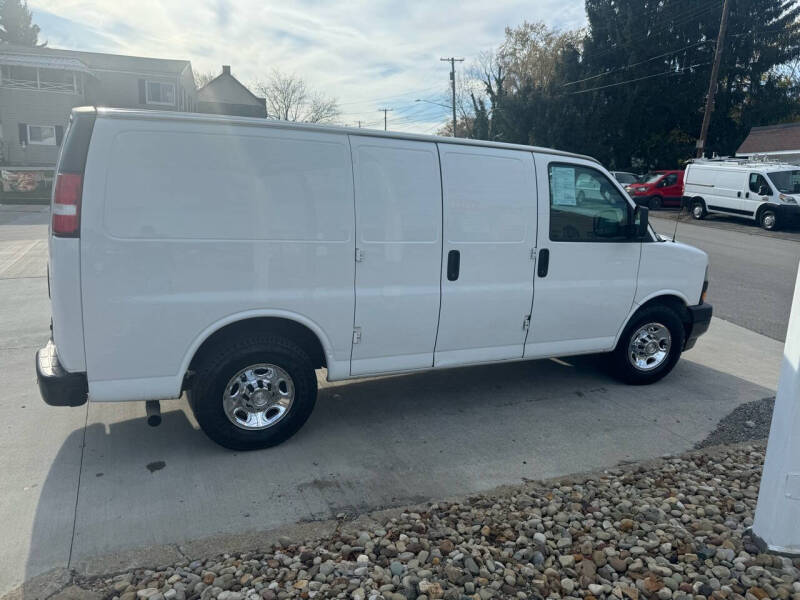 2018 Chevrolet Express Cargo Work Van photo 7