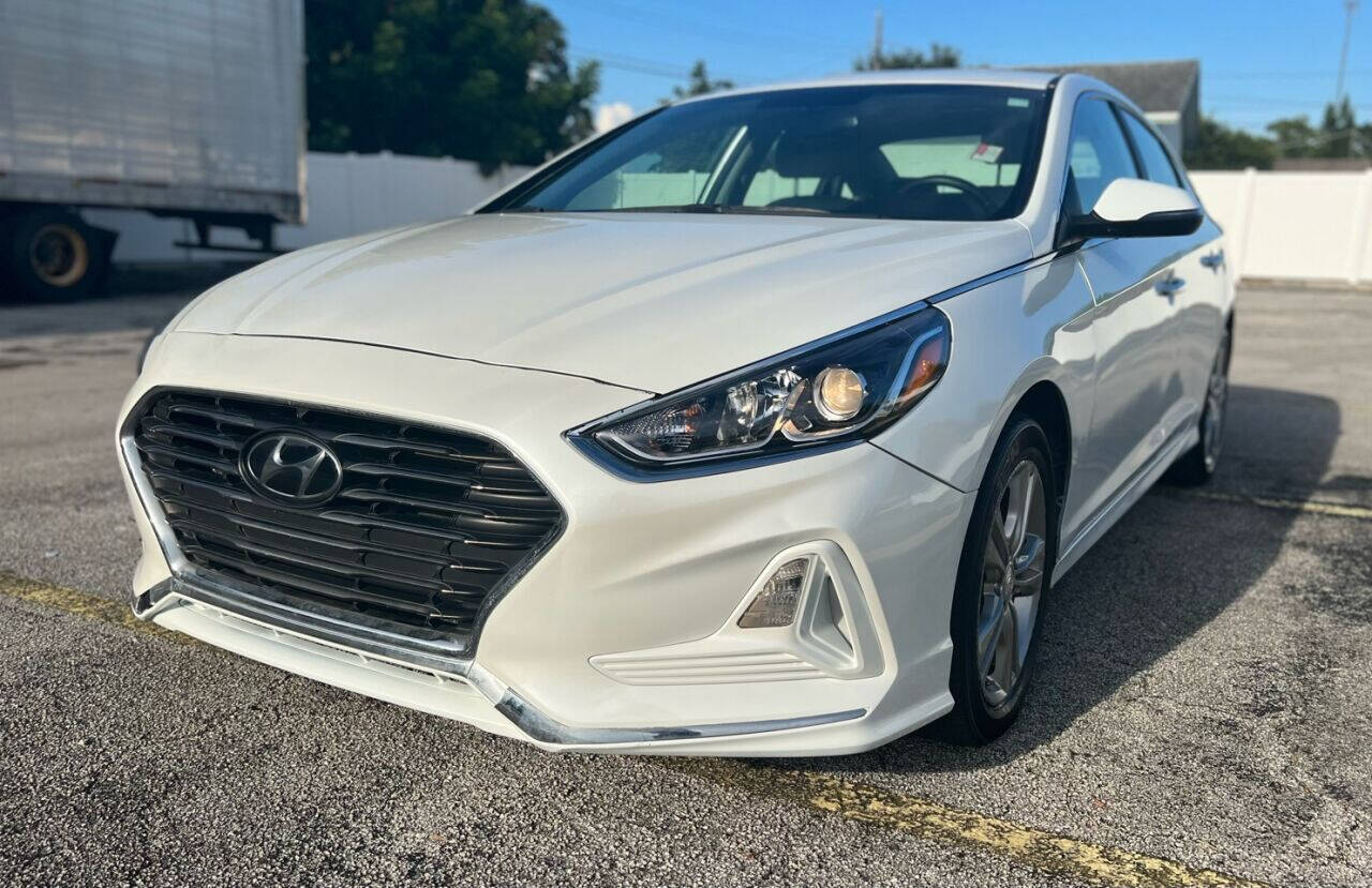 2018 Hyundai Sonata  - $16,800