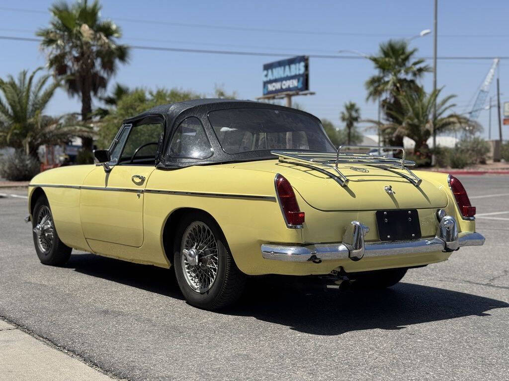 1967 MG MGB 28