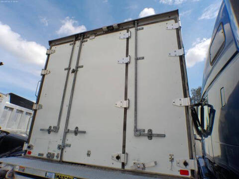 2018 Freightliner M2 106