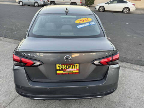 2021 Nissan Versa SV