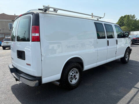 2016 GMC Savana 3500