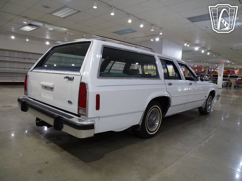 1985 Ford LTD Crown Victoria