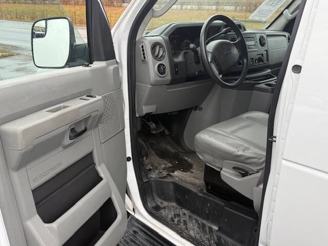 2013 Ford E-Series E-350 SD XL