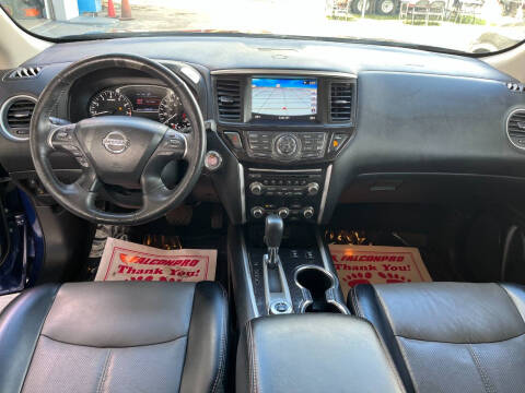 2019 Nissan Pathfinder SL