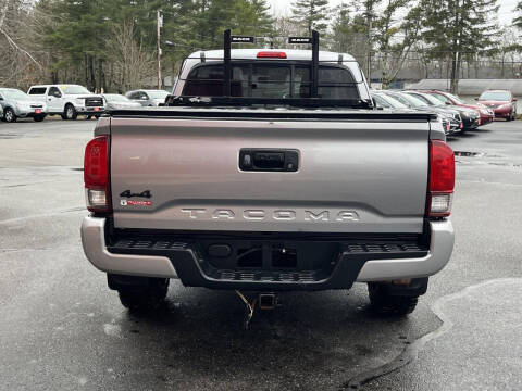 2019 Toyota Tacoma SR