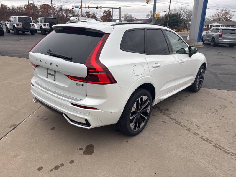 2026 Volvo XC60 B5 Plus