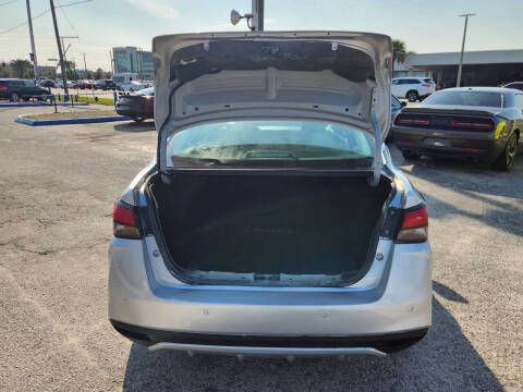 2021 Nissan Versa SV