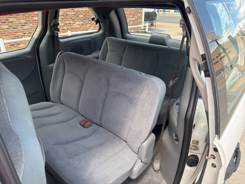 2005 Dodge Caravan SE