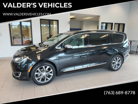 2017 Chrysler Pacifica for sale at VALDER'S VEHICLES in Hinckley MN