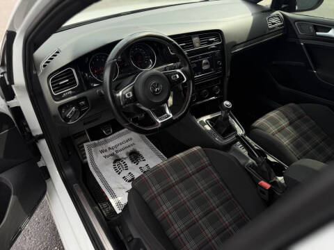 2020 Volkswagen Golf GTI S