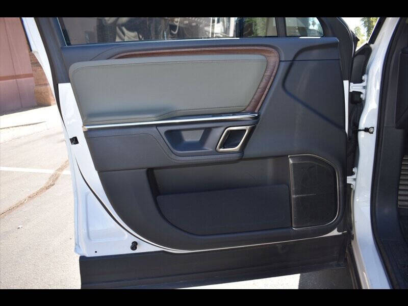 2023 Rivian R1S Adventure