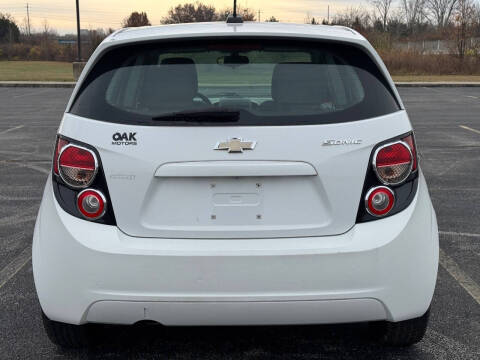 2016 Chevrolet Sonic LS Auto