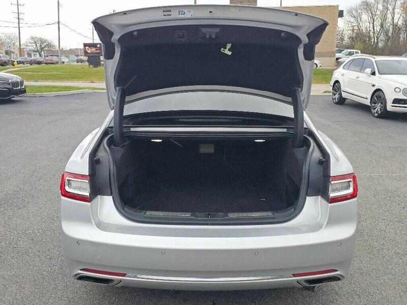 2018 Lincoln Continental Select