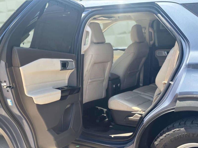 2021 Ford Explorer Platinum