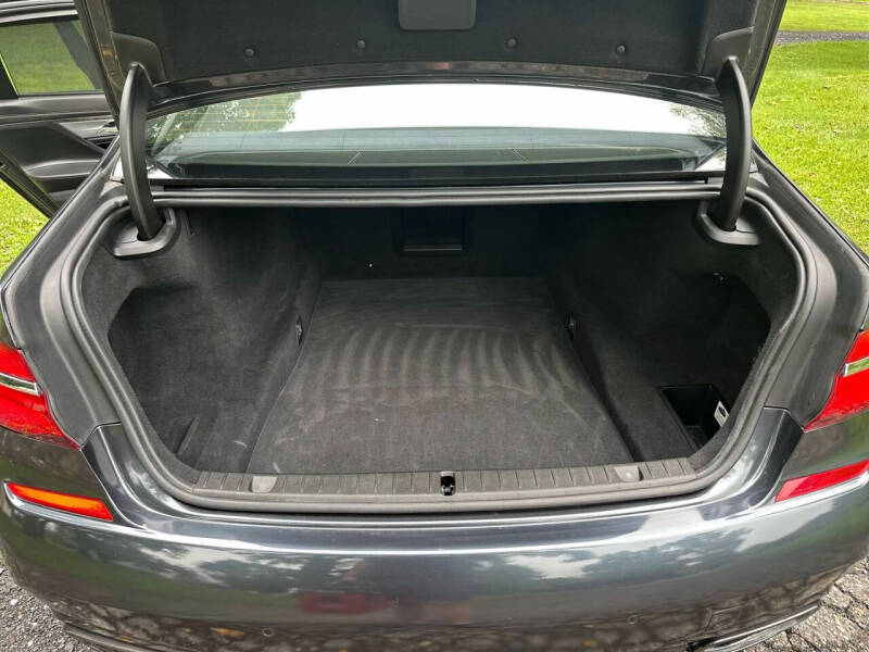 2016 BMW 7 Series 750i xDrive