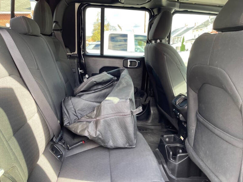 2022 Jeep Gladiator Altitude